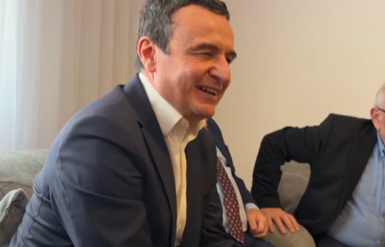 Kurti në familjen e heroit Mujë Krasniqi:Obligim mos ta harrojmë sakrificën