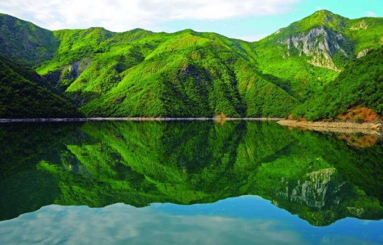 Moti në Shqipëri i qëndrueshëm