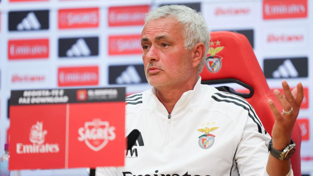 Benfica-Napoli, Mourinho: Conte i përgatit mirë ekipet e tij, do të jetë e vështirë