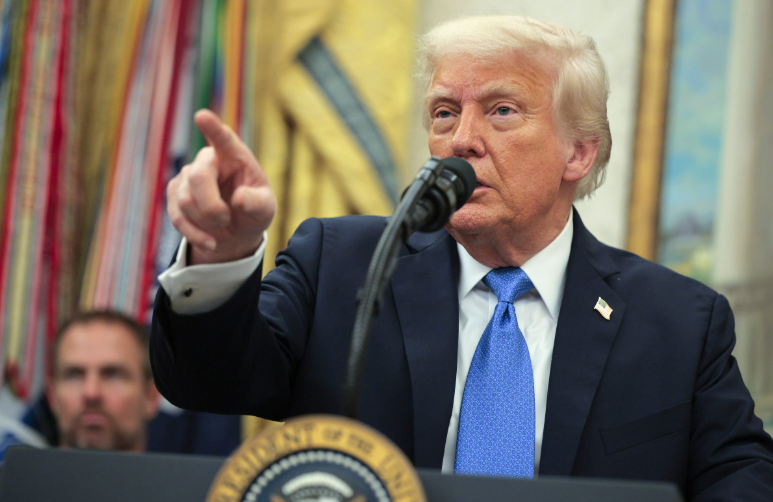 Trump ngre padi për shpifje prej 5 miliardë dollarësh kundër BBC-së