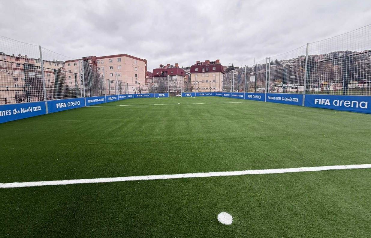 Projekti “FIFA Arena” nis zbatimin në Prishtinë, dy fusha donacion nga FIFA Projekti “FIFA Arena” nis zbatimin në Prishtinë, dy fusha donacion nga FIFA