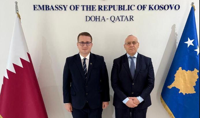 Presidenti Ademi takohet me ambasadorin e Kosovës për Katar, ja çfarë biseduan