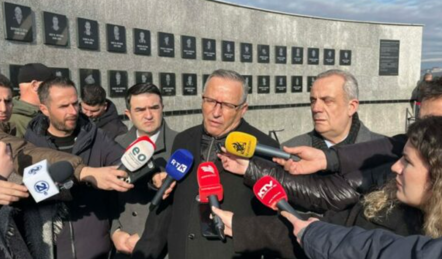 Hamza në Reçak: Falë sakrificës e gjakut të të rënëve, gëzojmë lirinë