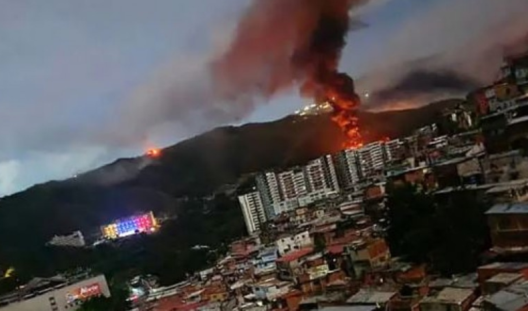 Mike Lee Mike Lee: Maduro do të gjykohet në SHBA