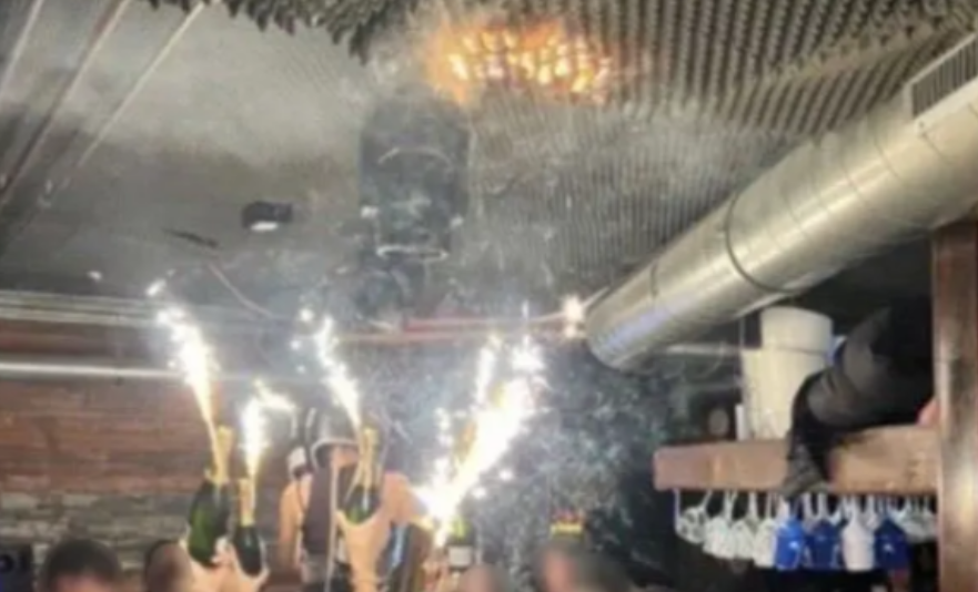 Autoritetet zvicerane thonë se zjarri në bar u shkaktua nga qirinjtë festivë