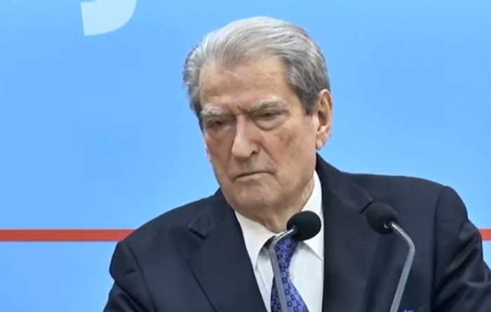 Berisha njofton protestën e opozitës: Më 24 shkurt ju pres në Tiranë të shpëtojmë Shqipërinë