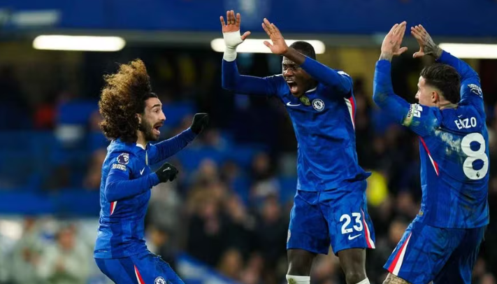 Chelsea mund West Hami në një ndeshje dramatike