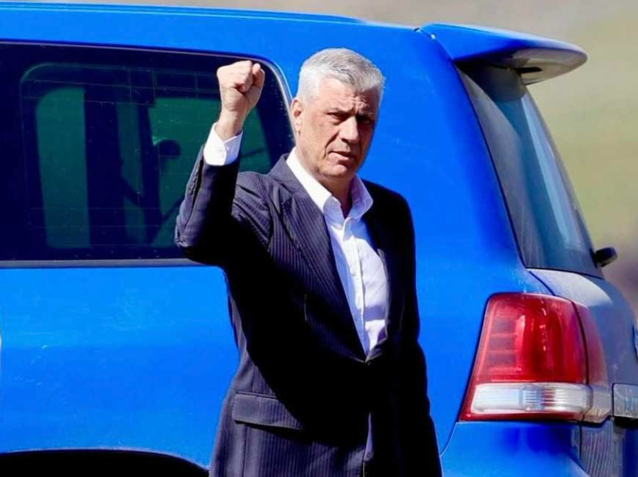 “Free Hashim Thaçi” | Ligjërata e Speciales në shkollën “Xhevdet Doda”, shpërthejnë reagimet në Kosovë