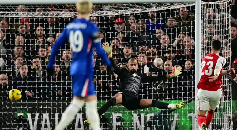 Arsenali në një sfidë dramatike mund Chelsea-n në gjysmëfinalen e parë të Carabao Cup Arsenali në një sfidë dramatike mund Chelsea-n në gjysmëfinalen e parë të Carabao Cup