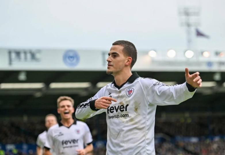 Edhe Wolves në garë për Anis Mehmetin, shqiptari do të jetë ylli i projektit të ri