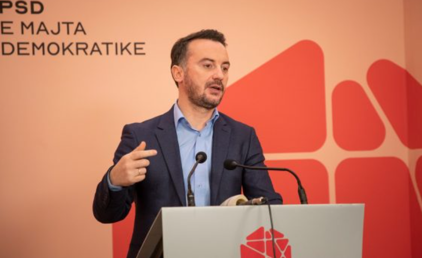 Dardan Molliqaj e kritikon Abdixhikun: Servil i Kurtit, i ashpër me kolegët e tij të LDK’së