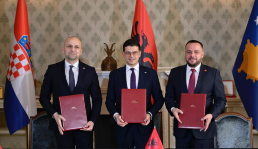 NATO i përgjigjet Serbisë që u ankua për lidhjen ushtarake të Kroacisë e Shqipërisë me Kosovën