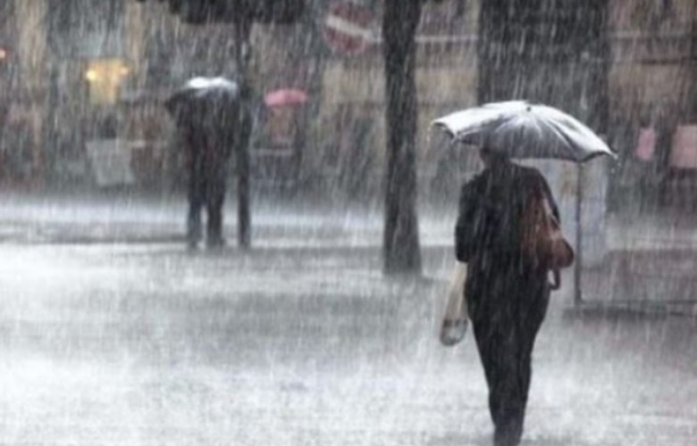 Moti në Shqipëri me vranësira, reshje shiu dhe shtrëngata