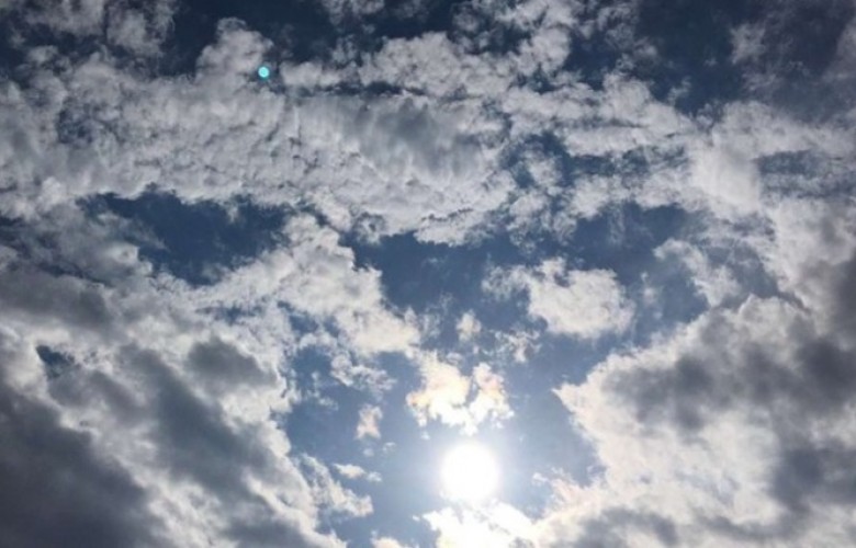 Moti në Shqipëri me vranësira të dendura, kthjellime të herëpashershme