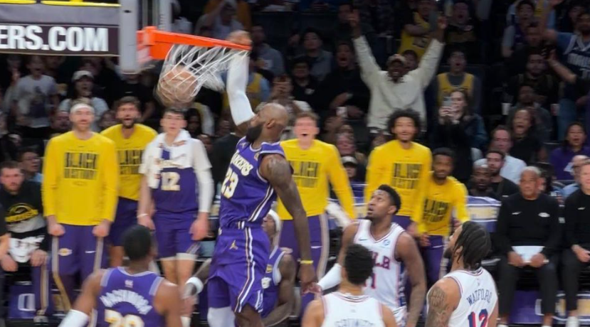 NBA/Lakers fitojnë në fund ndaj Philadelphia, Warriors përmbysin Suns në Arizona