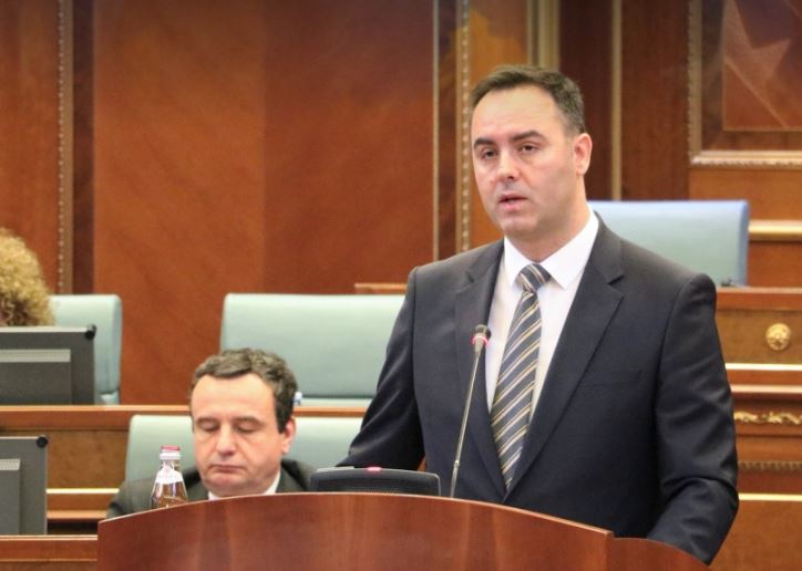 Konjufca: Ka një konsensus automatik në shoqëri për një president nga familja Jashari