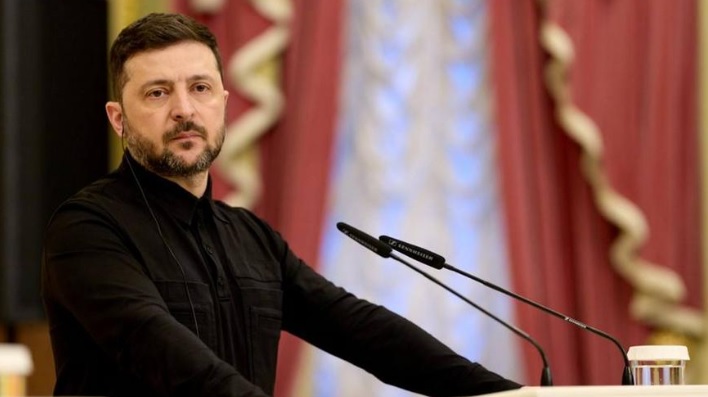 Zelensky: Gati përgatitjet për një takim trilateral Ukrainë-SHBA-Rusi Zelensky: Gati përgatitjet për një takim trilateral Ukrainë-SHBA-Rusi