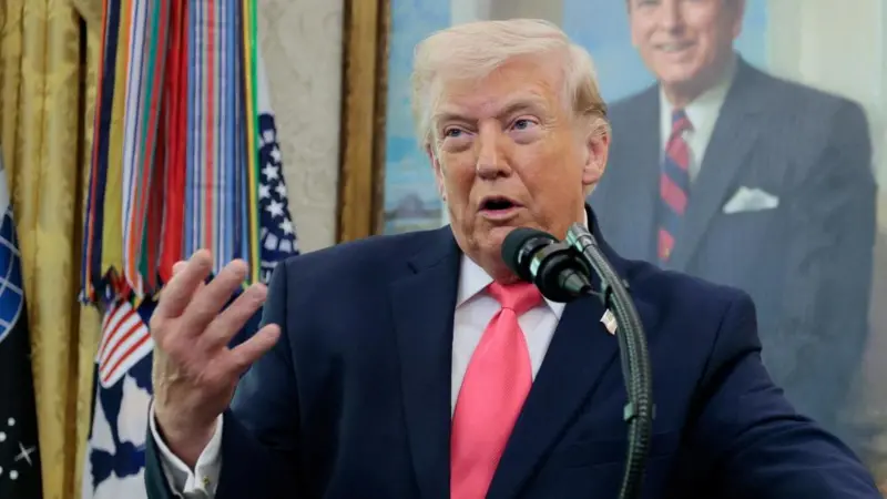 Trump: Irani i ka dhënë SHBA-së një ‘çmim të rëndësishëm’ për Ngushticën e Hormuzit