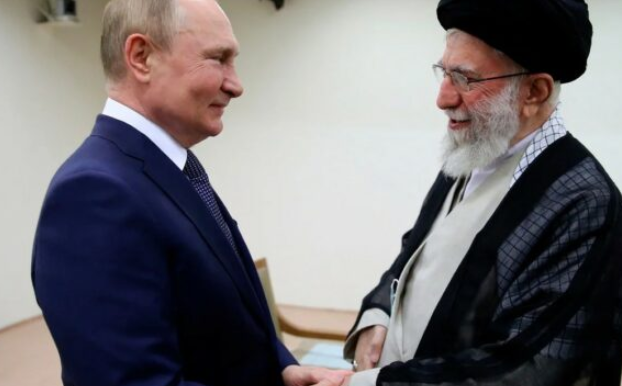 Politico: Vrasja e Ali Khameneit zgjoi frikën e vjetër tek Vladimir Putin