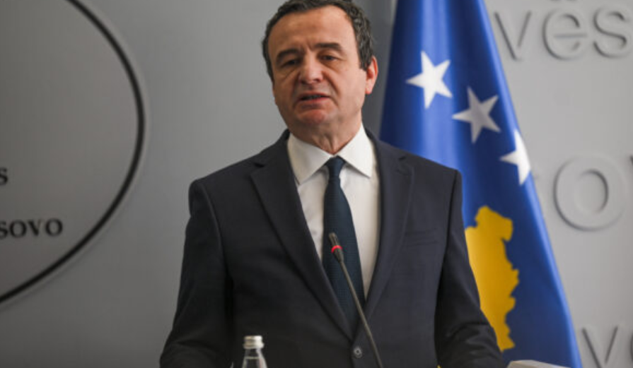 12 muaj leje qëndrimi dhe zgjatje të afatit për përdorim të letërnjoftimeve ilegalë, çfarë tha Kurti pas koncesioneve që i bëri sot