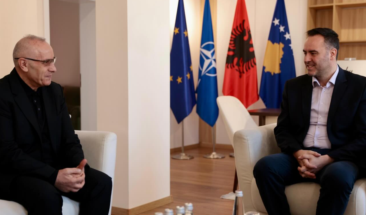 Presidenti Ademi takohet më zëvendëskryeministrin Konjufca, flasin për sfidën kundër Sllovakisë