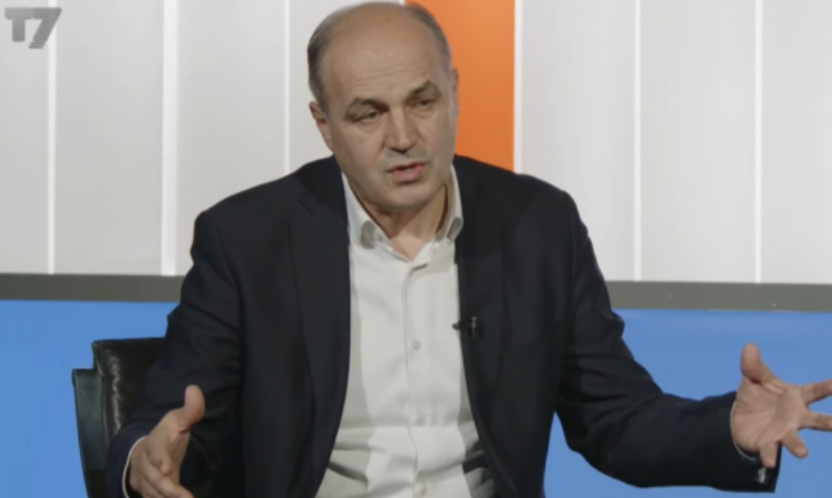 Hoxhaj: Kurti e Osmani janë njejtë, mosbesimi i tyre mes vete duhet të përcillet me mosbesim të qytetarëve ndaj të dyve