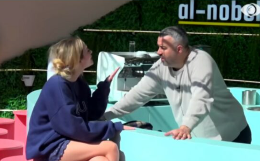 Rogerti i thotë Selinës “se mbaron pas çunave të Tiranës” ajo i thotë “i kam obsesion çunat e Kosovës – kam marrë më të mirin”