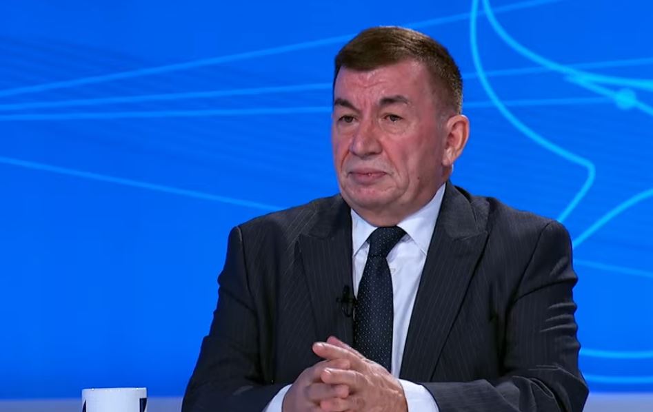 Arsim Bajrami tërheq kandidaturën për president