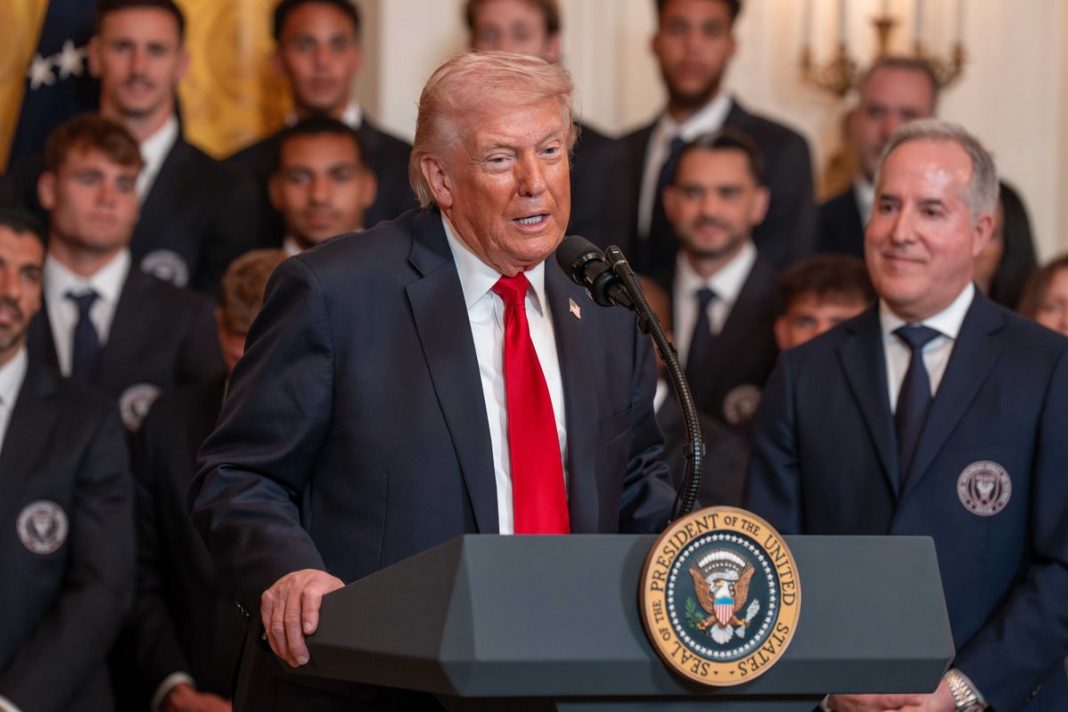 Trump kërcënon Iranin me kundërpërgjigje të ashpër ushtarake për minat në Ngushticën e Hormuzit