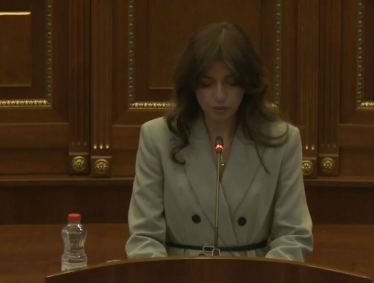 Haxhiu për Qosjen: Letërsia e tij ishte art dhe ndërgjegje