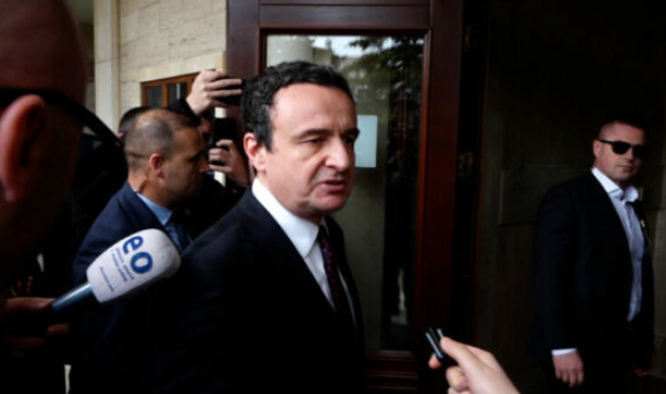 Kurti pa përgjigje nëse do ta pranojë Vjosa Osmanin si kandidate për presidente