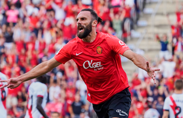 ‘Sabah’: Fenerbahçe arrin marrëveshje personale me Muriqin