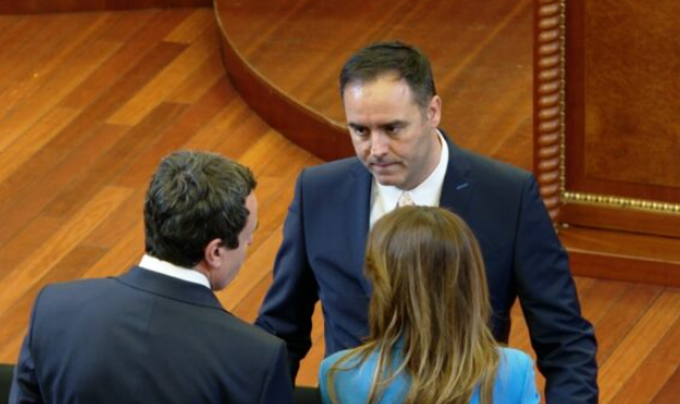 Konjufca ushqen shpresa për çështjen e presidentit: Vullneti i Abdixhikut i jep disa perspektiva që mund të ketë zgjidhje