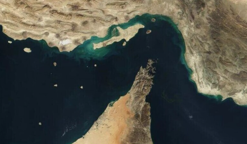 Irani kërcënon mbylljen e transportit detar në rajon nëse vijon bllokada amerikane