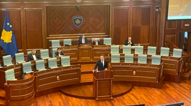 Kurti: Qeveria nuk ndërhyn në drejtësi, s’kemi hezituar të ngrejmë zërin kundër vendimeve të padrejta ndaj krerëve të UÇK-së