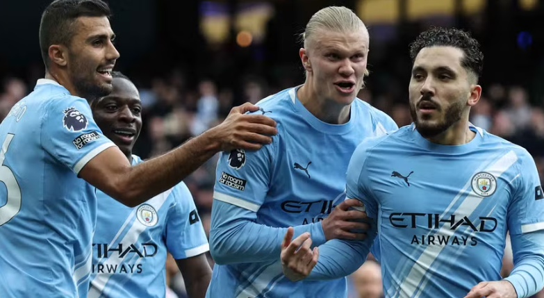 City godet Arsenalin në garën për titull