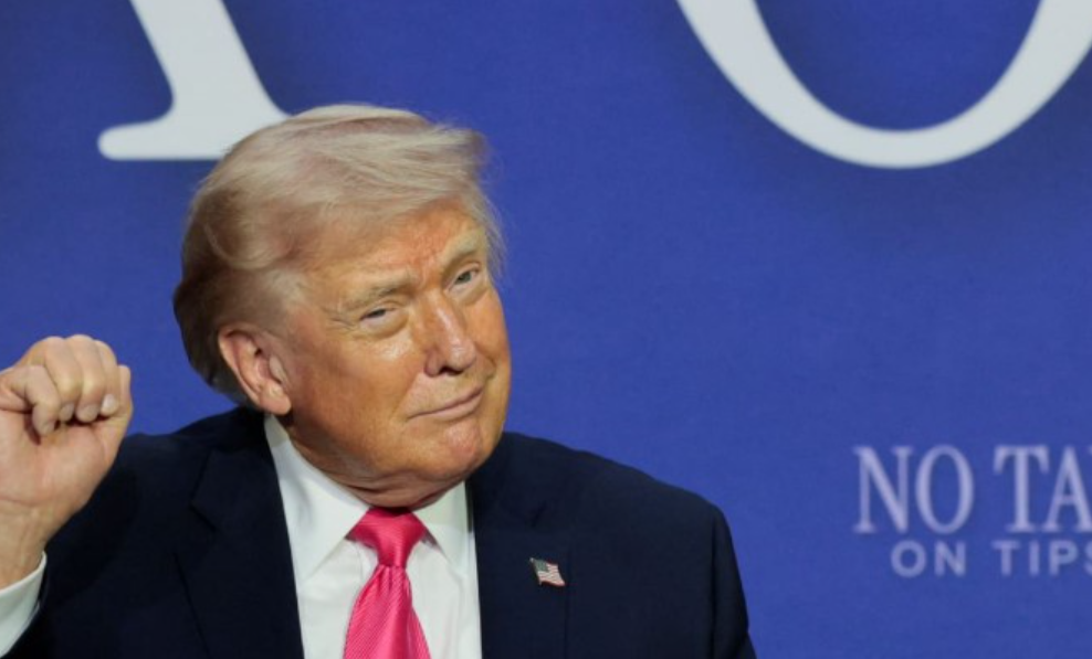 Trump: Irani na njoftoi se është në “gjendje kolapsi”, kërkon hapjen e Ngushticës së Hormuzit