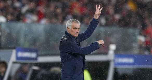 Mourinho mes Benficës dhe Real Madridit