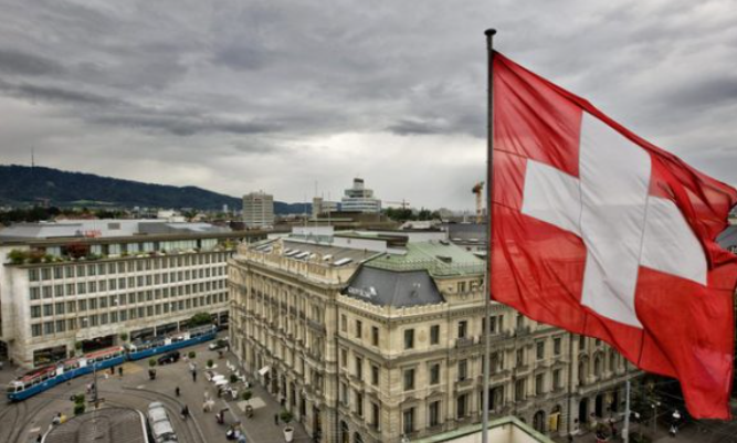 Mbi 2100 kosovarë u bënë zviceranë më 2025, të katërtit nga të gjitha natyralizimet