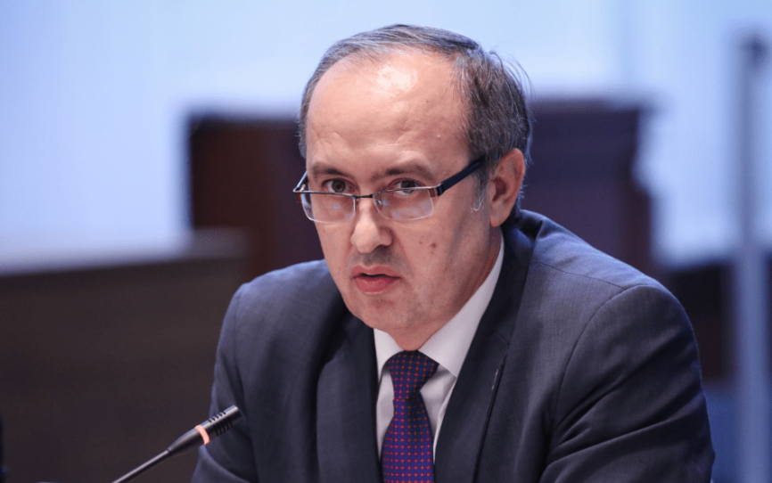 Hoti: Kuvendi në ditët vendimtare për zgjedhjen e Presidentit, në të kundërt vendi shkon në zgjedhje