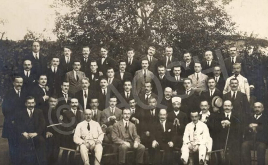 105 vjet nga çelja e punimeve të parlamentit të parë shqiptar