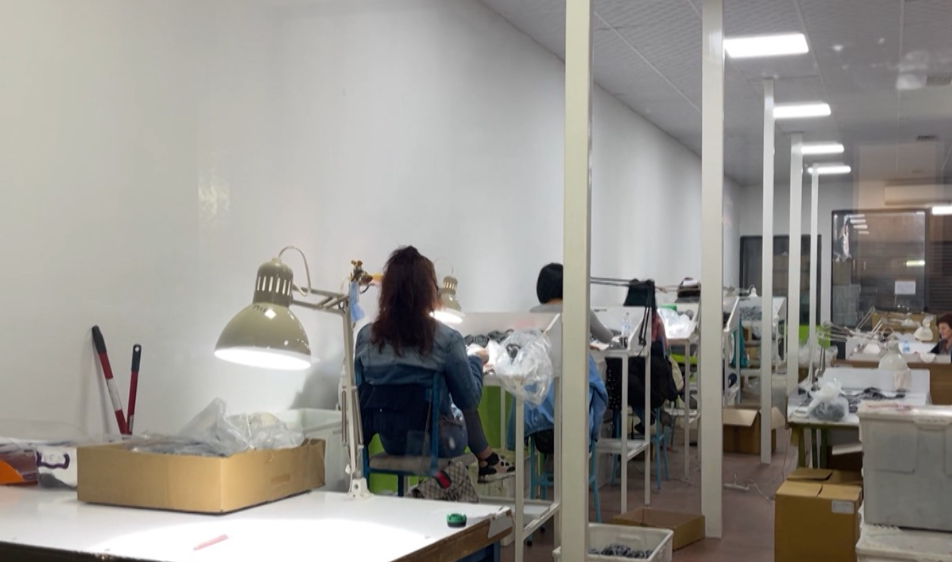 Mbi 840 mijë njerëz humbasin jetën çdo vit nga stresi dhe kushtet e rënda të punës