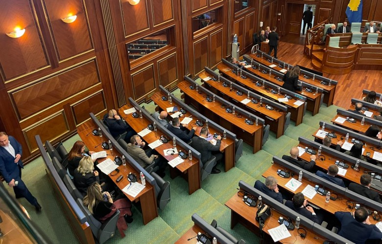 PDK lëshon sallën pasi rezoluta nuk u vendos si pikë e parë