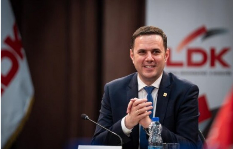 Lumir Abdixhiku emëron Kryesinë e re të partisë