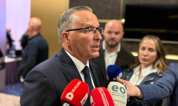 Hamza: Kurti më shkroi sot në “Whatsapp” për ofertën e tij, shkëmbimi që e kërkon është antikushtetues