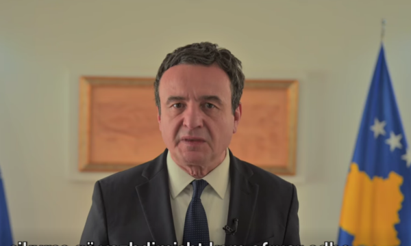 Albin Kurti, përmes një video të gjatë, lë fajtore Opozitën që vendi po shkon në zgjedhje: PDK e LDK po sillen më keq se Fatmir Limaj