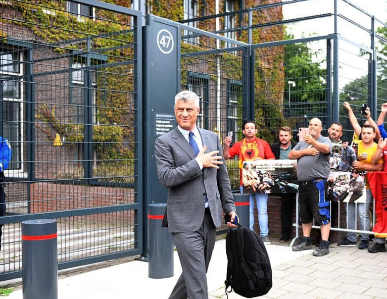 FLET PRESIDENTI | Hashim Thaçi jep intervistë nga burgu për gazetën gjermane Frankfurter Allgemeine Zeitung