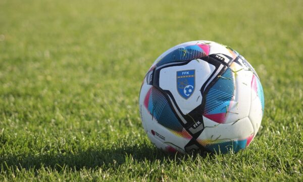 Superliga vjen sot me tri superndeshje