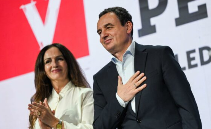“Opozita po e kërkon pushtetin duke bllokuar progresin”, Kurti shpërndan fjalimin e tij me akuza ndaj rivalëve