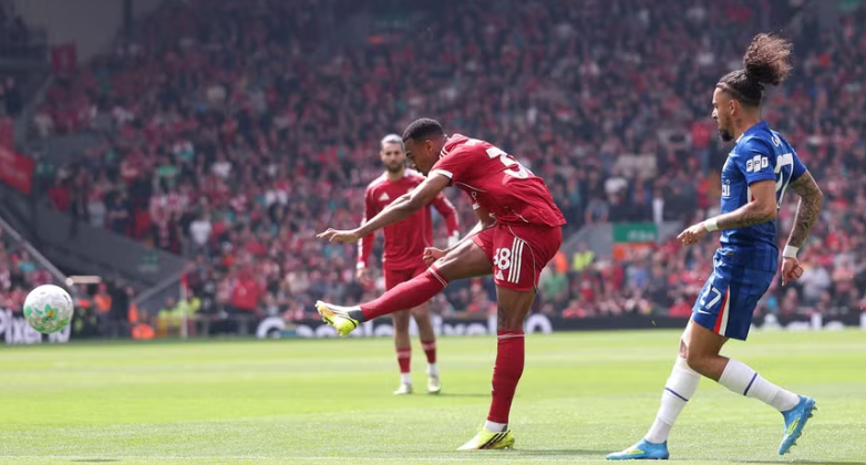 Liverpool dhe Chelsea ndajnë pikët në derbin anglez